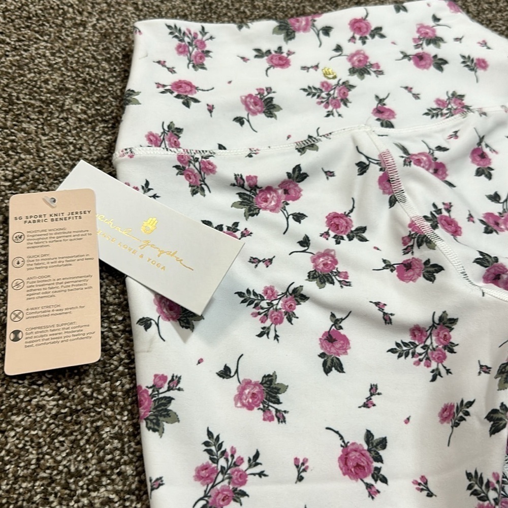 Spiritual Gangster intent biker shorts in ROSE GARDEN. XS. New with tags - Picture 5 of 14